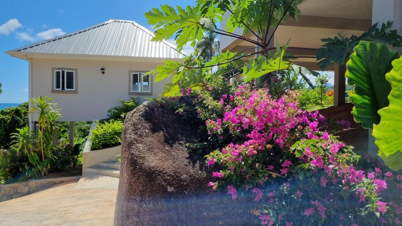 Aparthotel La Trouvaille Anse a La Mouche Esterno foto
